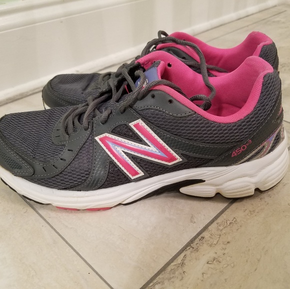 New Balance Shoes - Women's size 11m New BALANCE 450v3